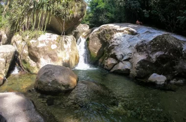 Roteiro da trilha do Poço da Capela – Parnaso – Guapimirim