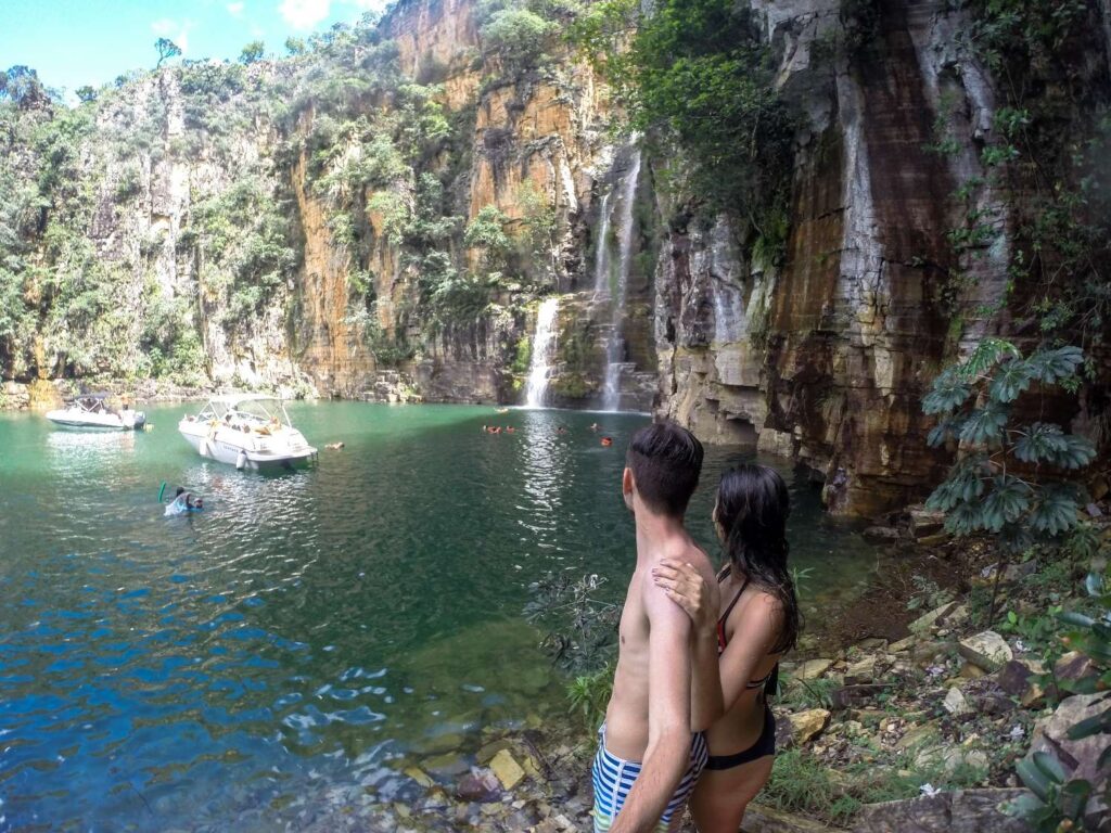 Cachoeiras do Canyon - passeio de lancha pelo Lago de Furnas - Capitólio - MG - Vamos Trilhar