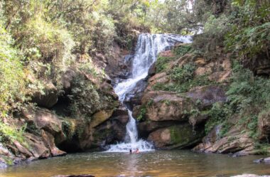 Conheça tudo sobre a Cachoeira Véu da Noiva – São Thomé das Letras – MG