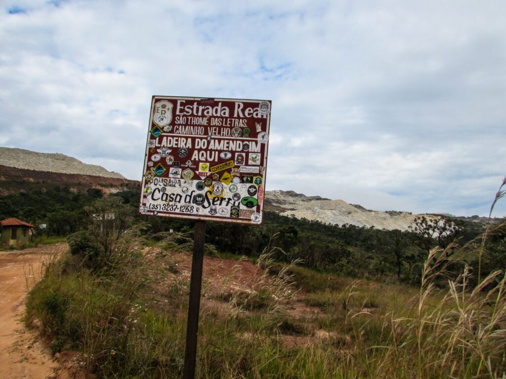 Placa Ladeira do Amendoim - São Thomé das Letras - MG - Vamos Trilhar