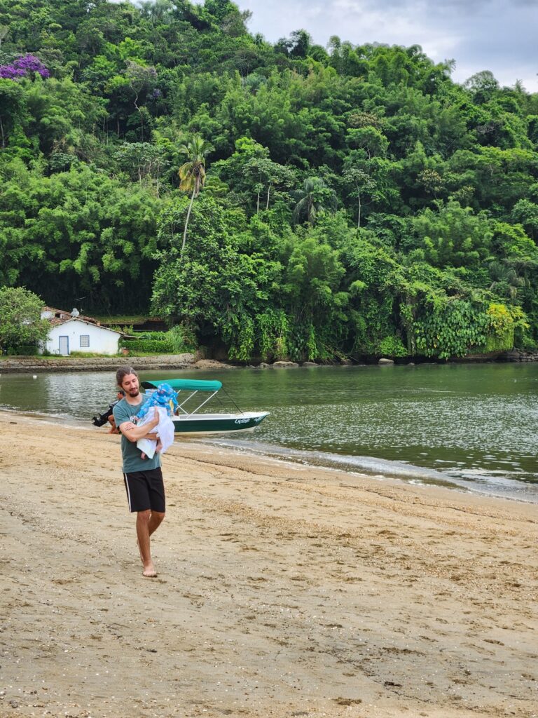 Praia do Pontal - Paraty - RJ - Vamos Trilhar