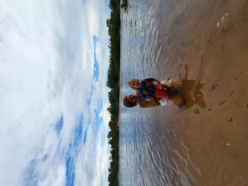 Banho na Praia do Caju - Jalapão - TO - Vamos Trilhar