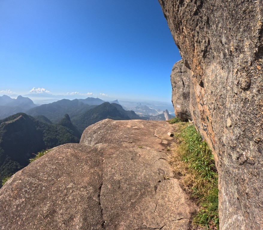 Ponto de rapel na Pedra da Gávea - Floresta da Tijuca - RJ