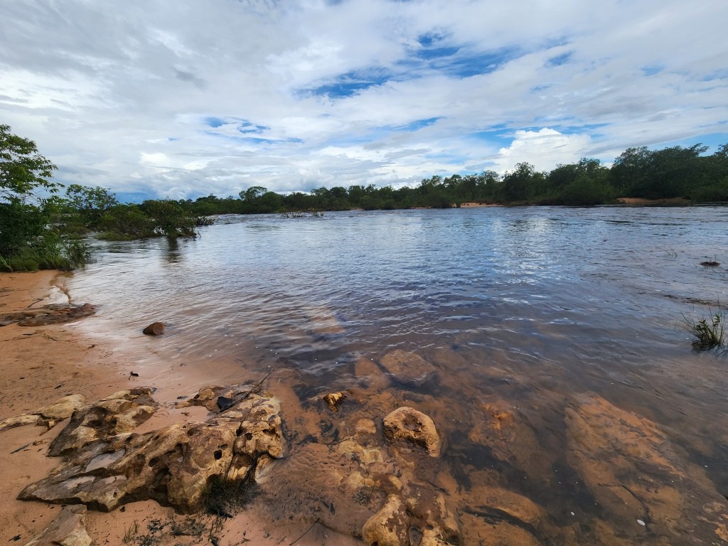 Praia do Caju na cheia - Jalapão - TO - Vamos Trilhar