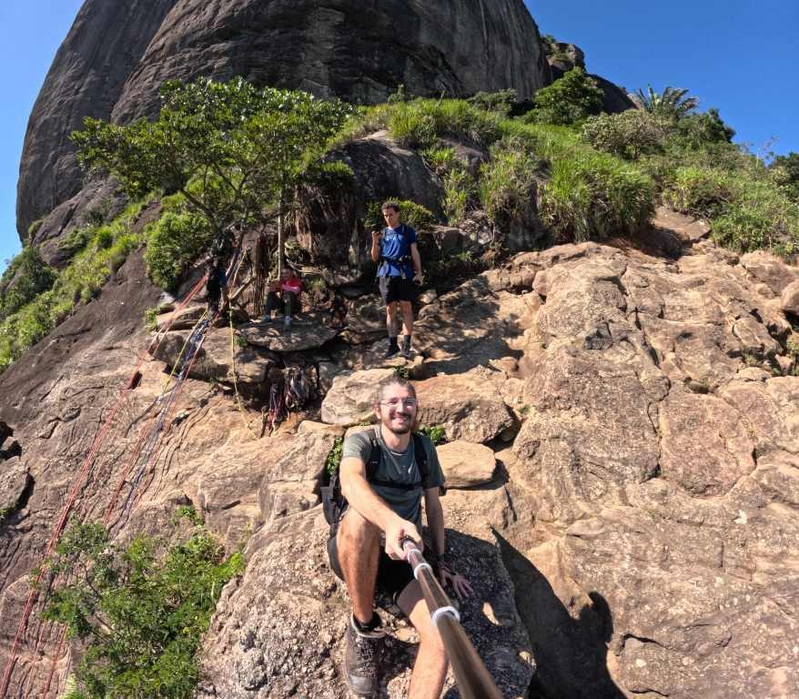 Preciso de guia para fazer a trilha da Pedra da Gávea - Floresta da Tijuca - RJ
