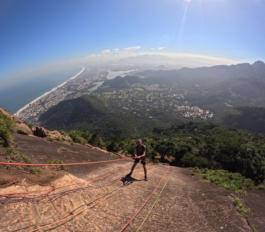 Rapel na Carrasqueira - Pedra da Gávea - Floresta da Tijuca - RJ