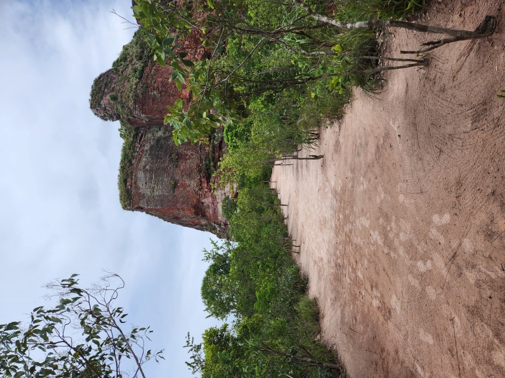Trilha da Pedra Furada no Jalapão - TO - Vamos Trilhar