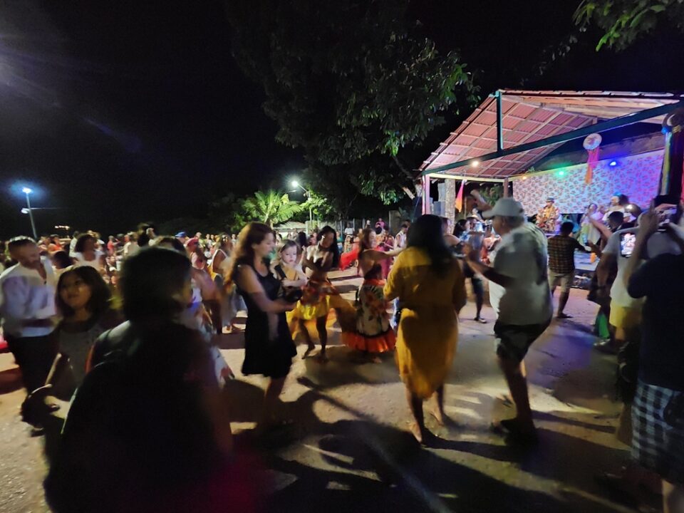 Apresentação de Carimbó - Alter do Chão PA - Vamos Trilhar