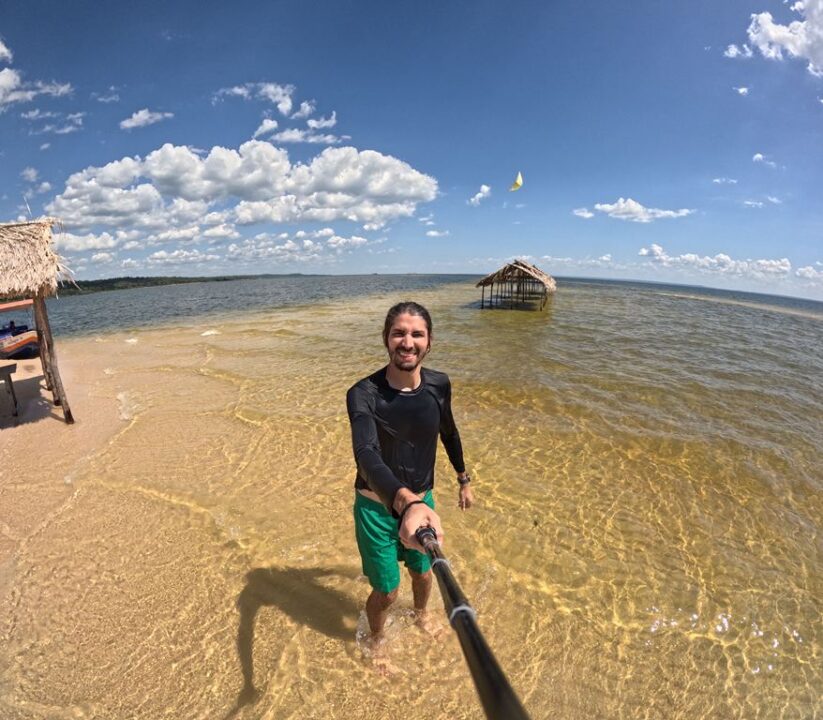 Banho na Praia do Maguari - Roteiro de Praias de Alter do Chão - PA - Vamos Trilhar