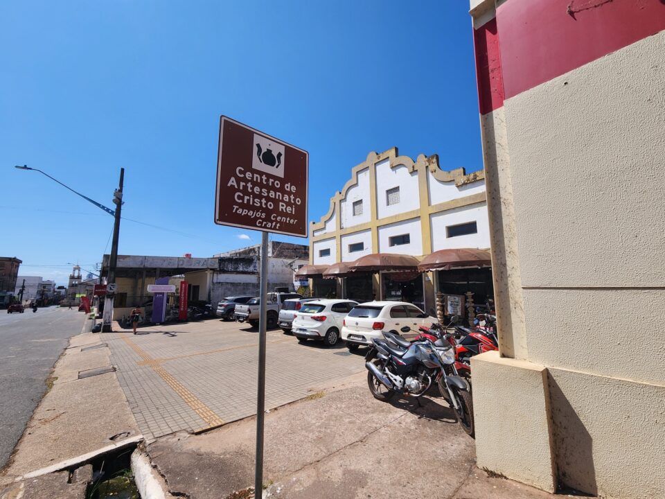 Fachada do Cristo Rei Artesanatos - City Tour em Santarém - Alter do Chão - PA - Vamos Trilhar