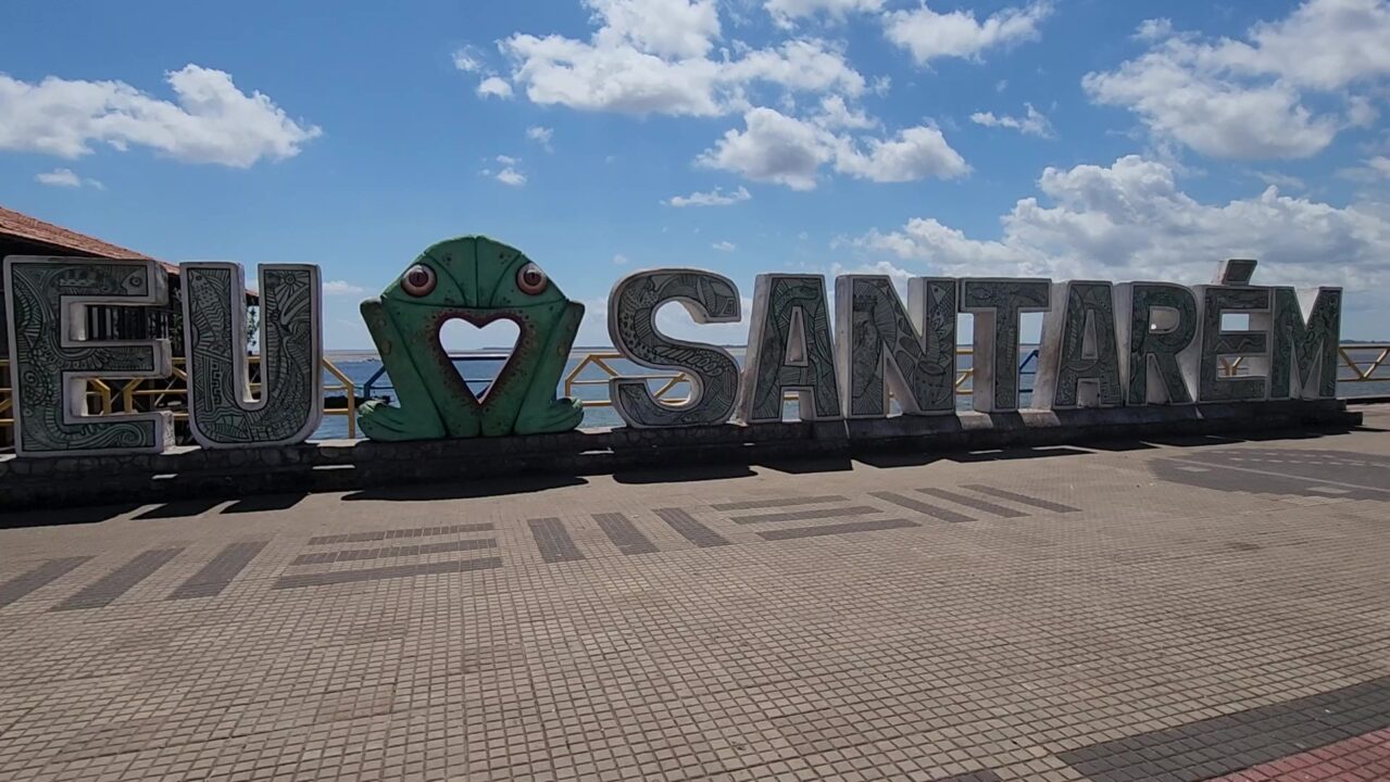 Letreiro Eu Amo Santarém - City Tour em Santarém - Alter do Chão - PA - Vamos Trilhar