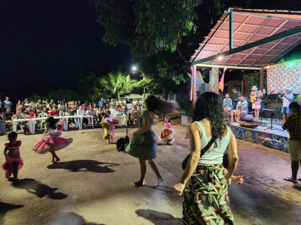 Onde assistir apresentações de Carimbó - Alter do Chão - PA - Vamos Trilhar