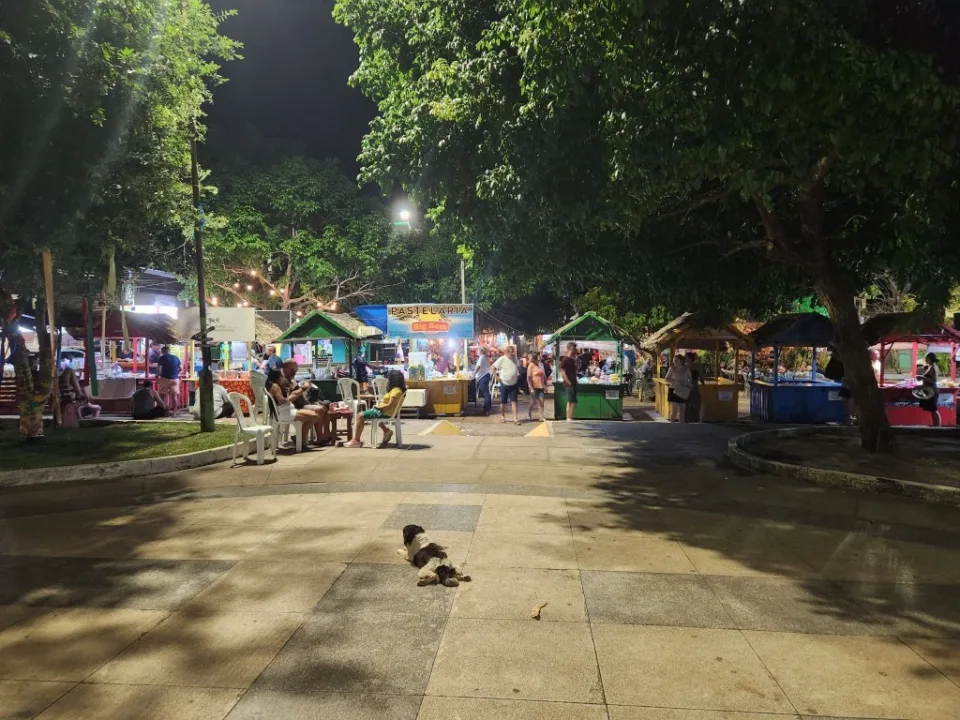 Sobre Alter do Chão - Praça do Centro - PA - Vamos Trilhar