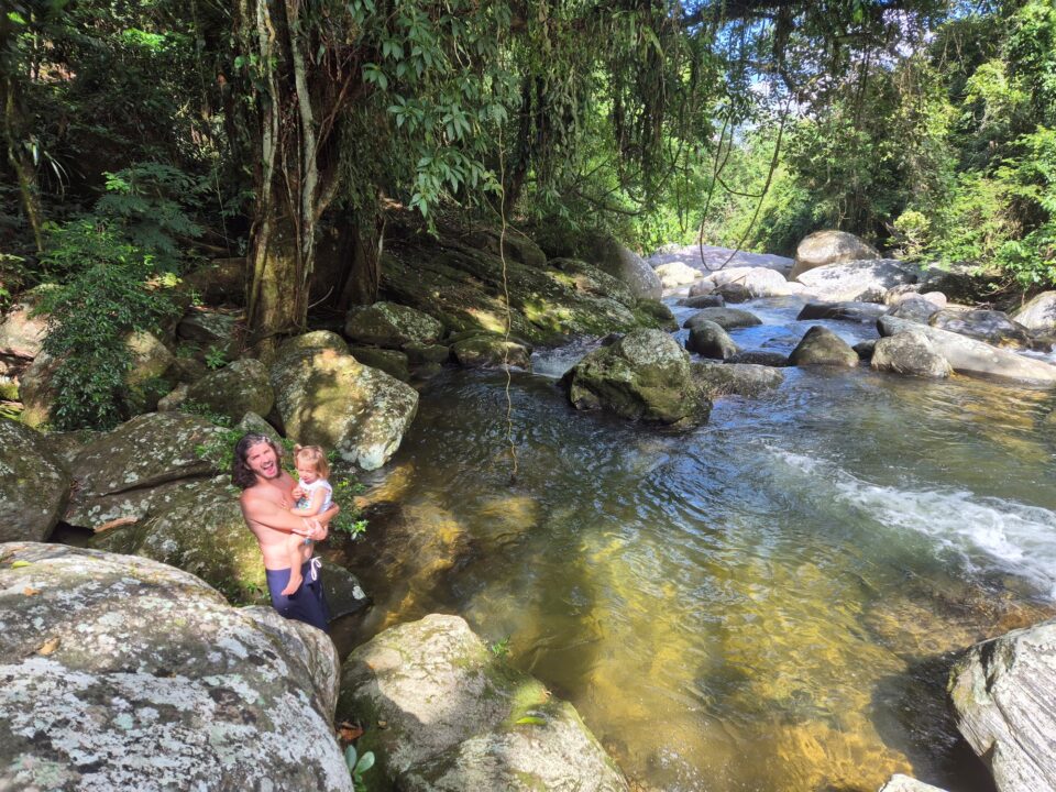 Cachoeira na Pousada Mirante Imperial - Serra do Piloto - Mangaratiba - RJ - Vamos Trilhar
