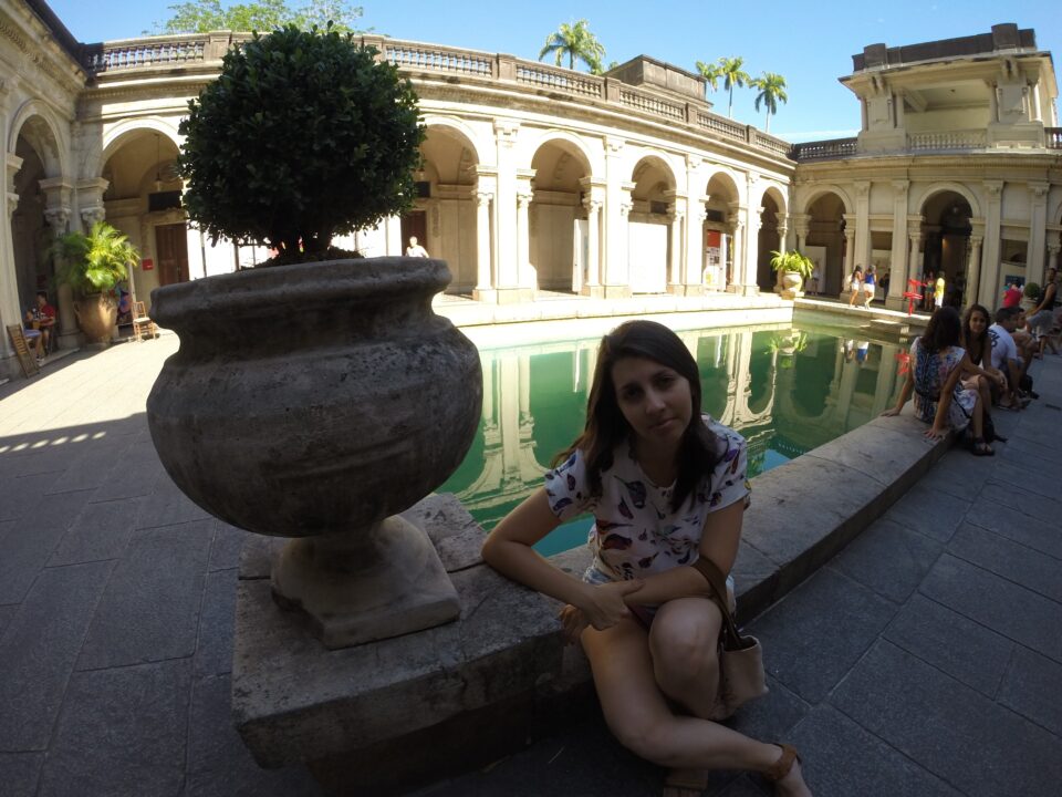 Como é o palacete e a Escola de Artes Visuais do Parque Lage