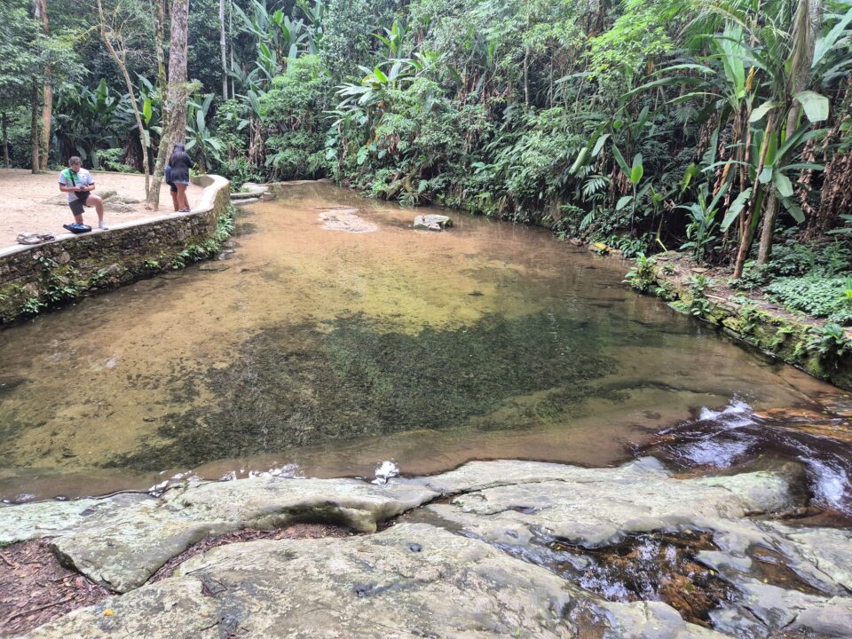 Piscina Natural da Cascatinha Taunay - Mirante da Cascatinha - Floresta da Tijuca - RJ - Vamos Trilhar